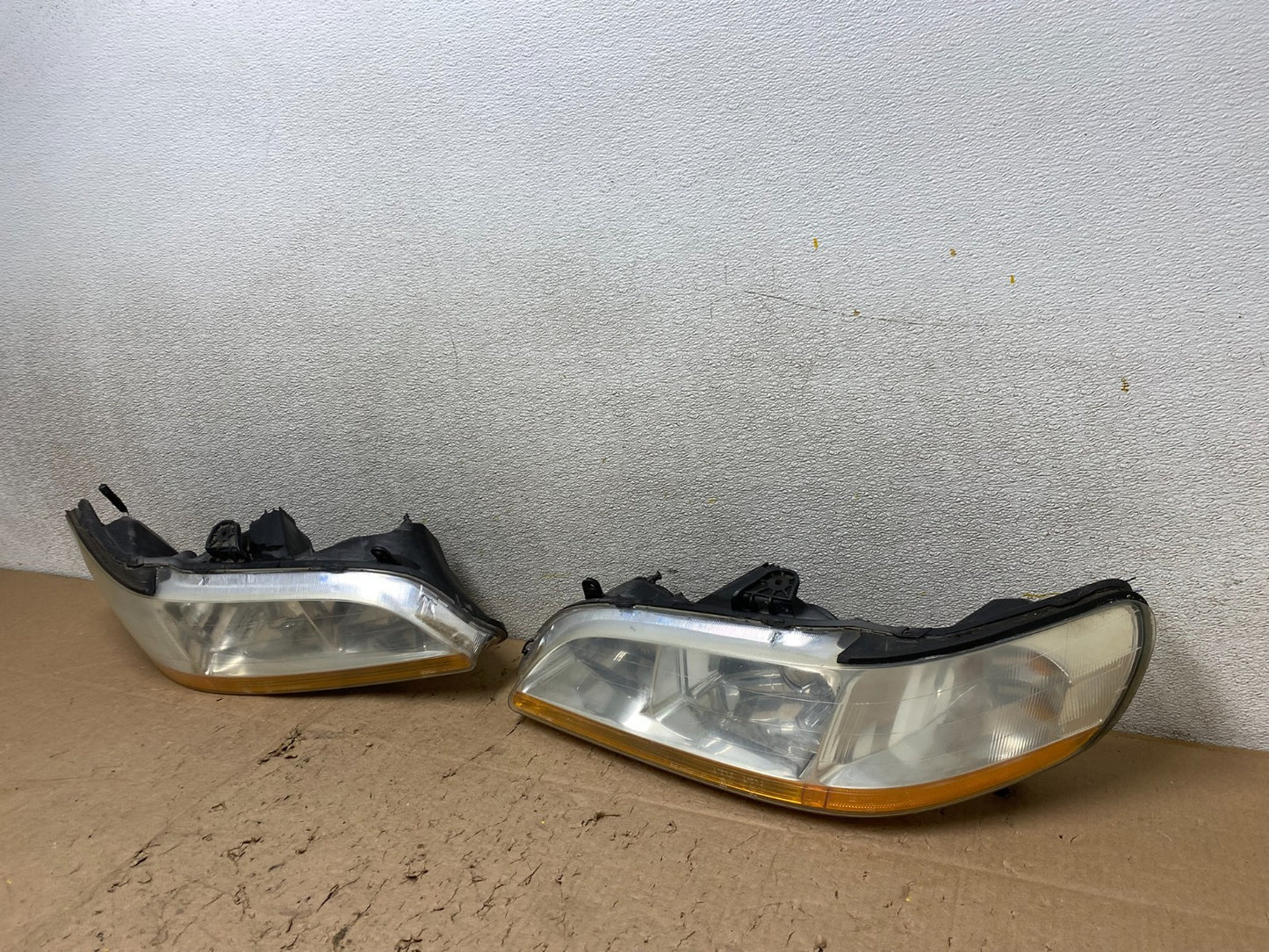 1998 to 2002 Honda Accord Left+Right Set Side Headlights W2965 DW1