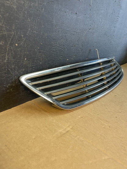 2005 to 2006 Lexus ES330 Front Bumper Upper Grille Grill AD57262