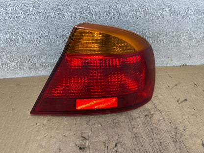 2001 - 2002 Chrysler Sebring Coupe Right Passenger Side Tail Light s1688 DG0