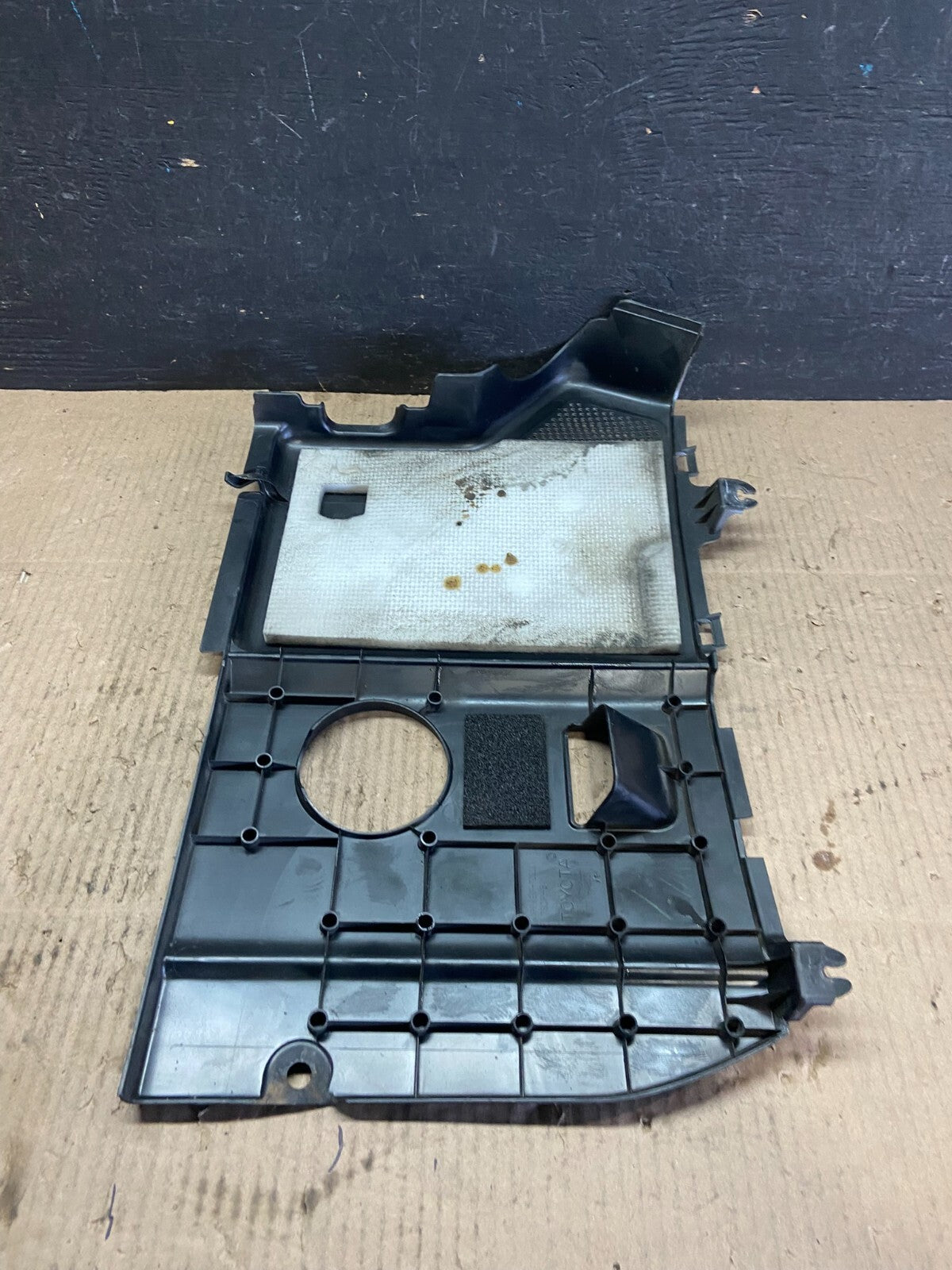 2006 2007 2008 Lexus RX400h Hybird Engine Motor Cover OEM i36217