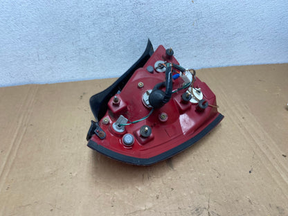 2004 2005 2006 Hyundai Elantra Sedan Right Passenger Tail Light AD2795 LK5