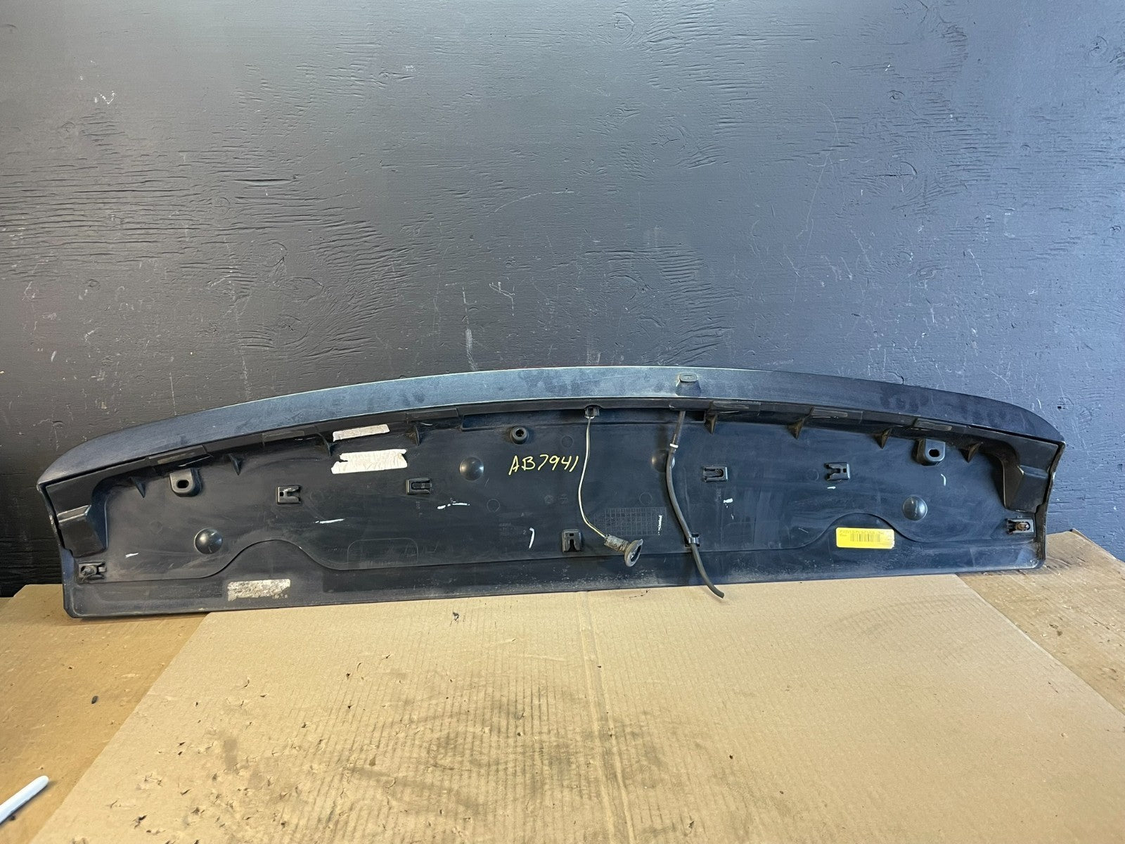 2011 to 2016 Chrysler Town & Country Rear Back Wing Spoiler AB7941  DG5