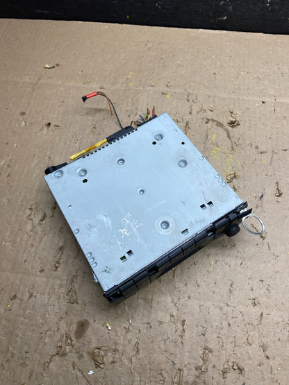 1999 2004 Mercedes E320 E430 Radio Casette Player Control U5114 DG4