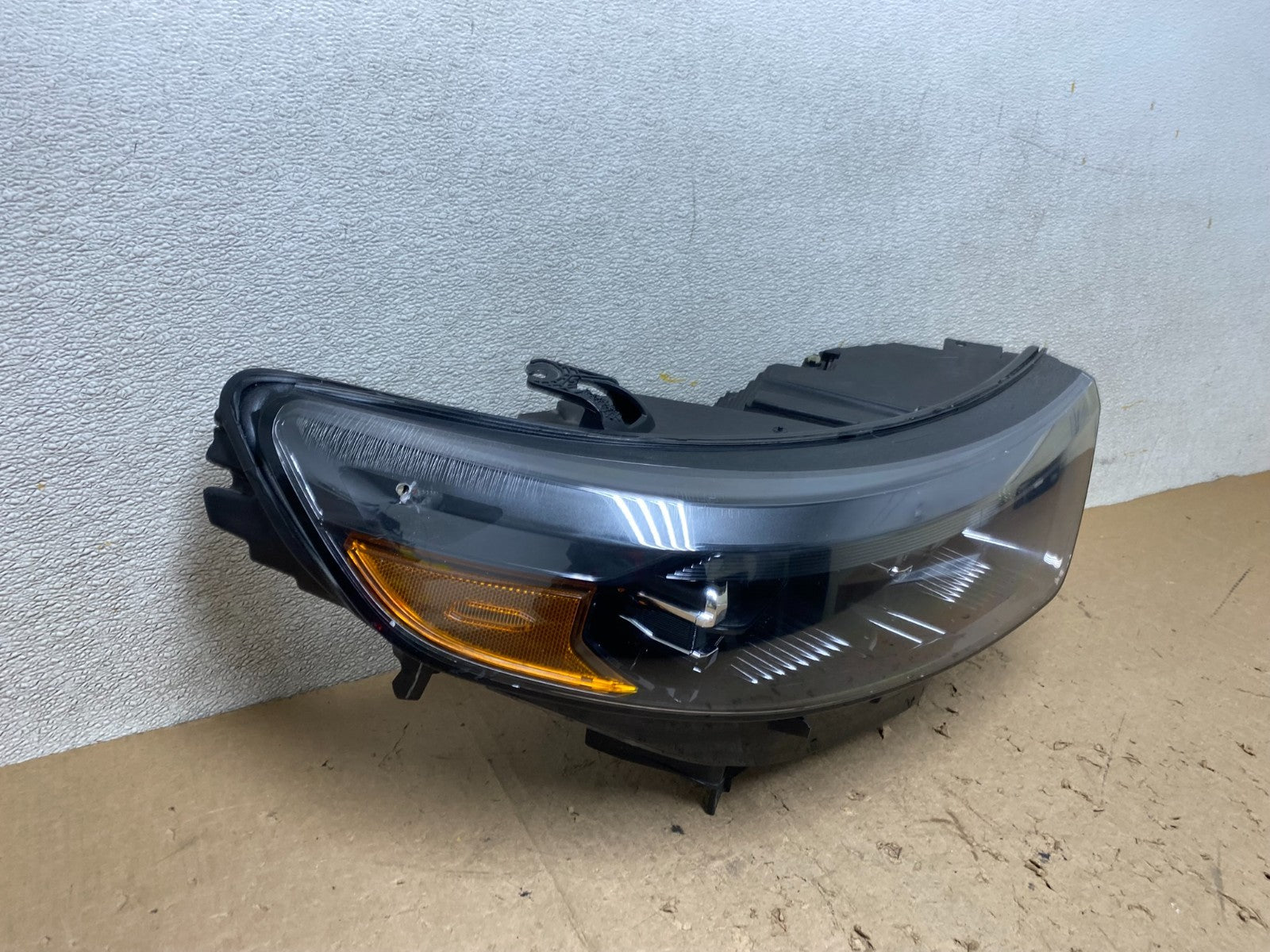 2020-2022 Ford Explorer Right Police Interceptor LED w/Module Headlight X2526 DG2