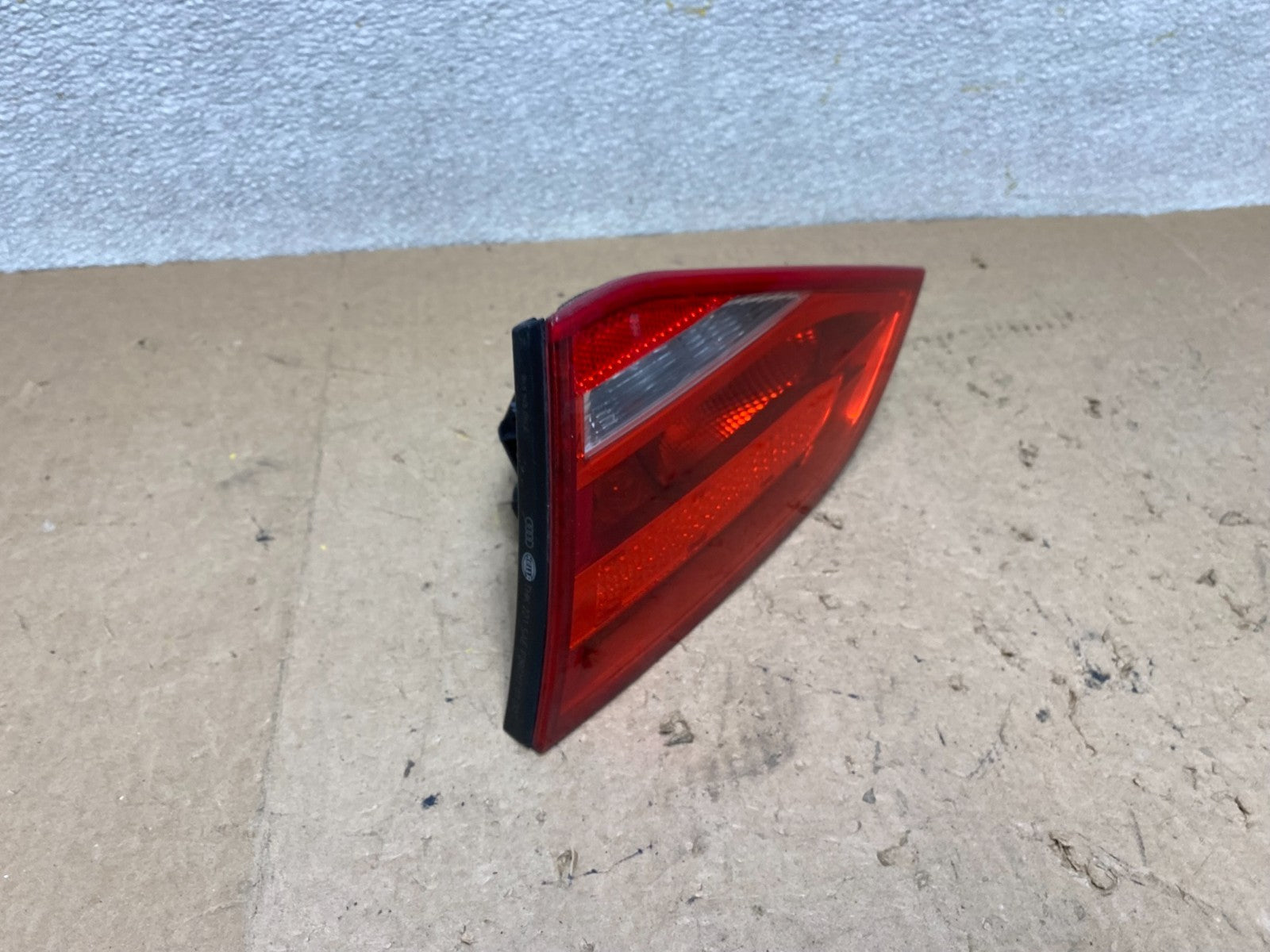2009 to 2012 Audi A4 Sedan Right Passenger Rh Inner Tail Light W9185 DW2