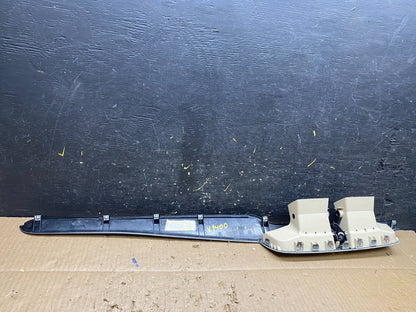 2009 to 2014 Volkswagen Routan Dash Center Trim Bezel Panel Vents v7400 DG4