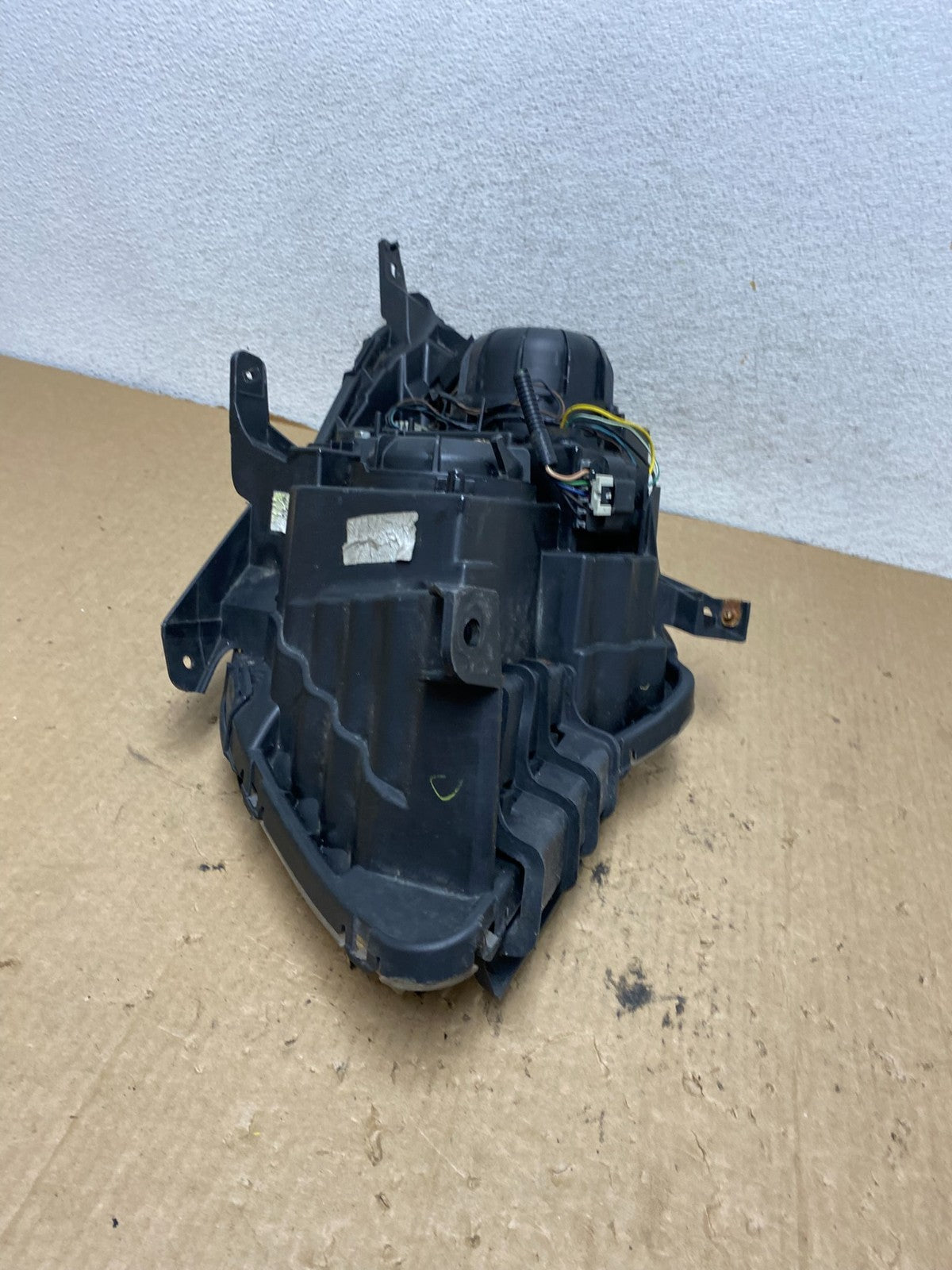 2010 - 2015 Chevrolet Equinox Halogen Headlight Right Passenger Side AG2380 DW8