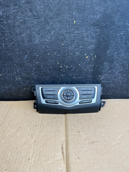 2009-2014 Nissan Murano AM FM Radio CD Control Panel X1125 DG0