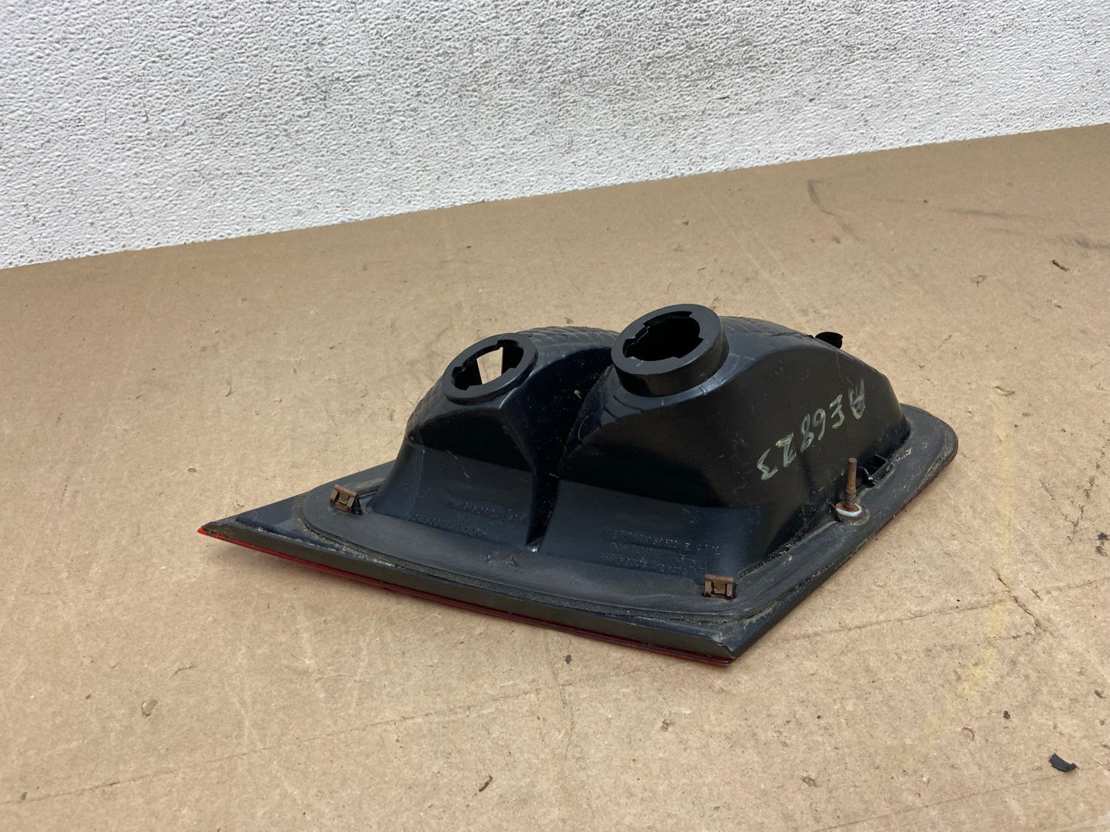 2007-2008 Chrysler Sebring Sedan Inner Right Passenger Tail Light AE6823 LK5
