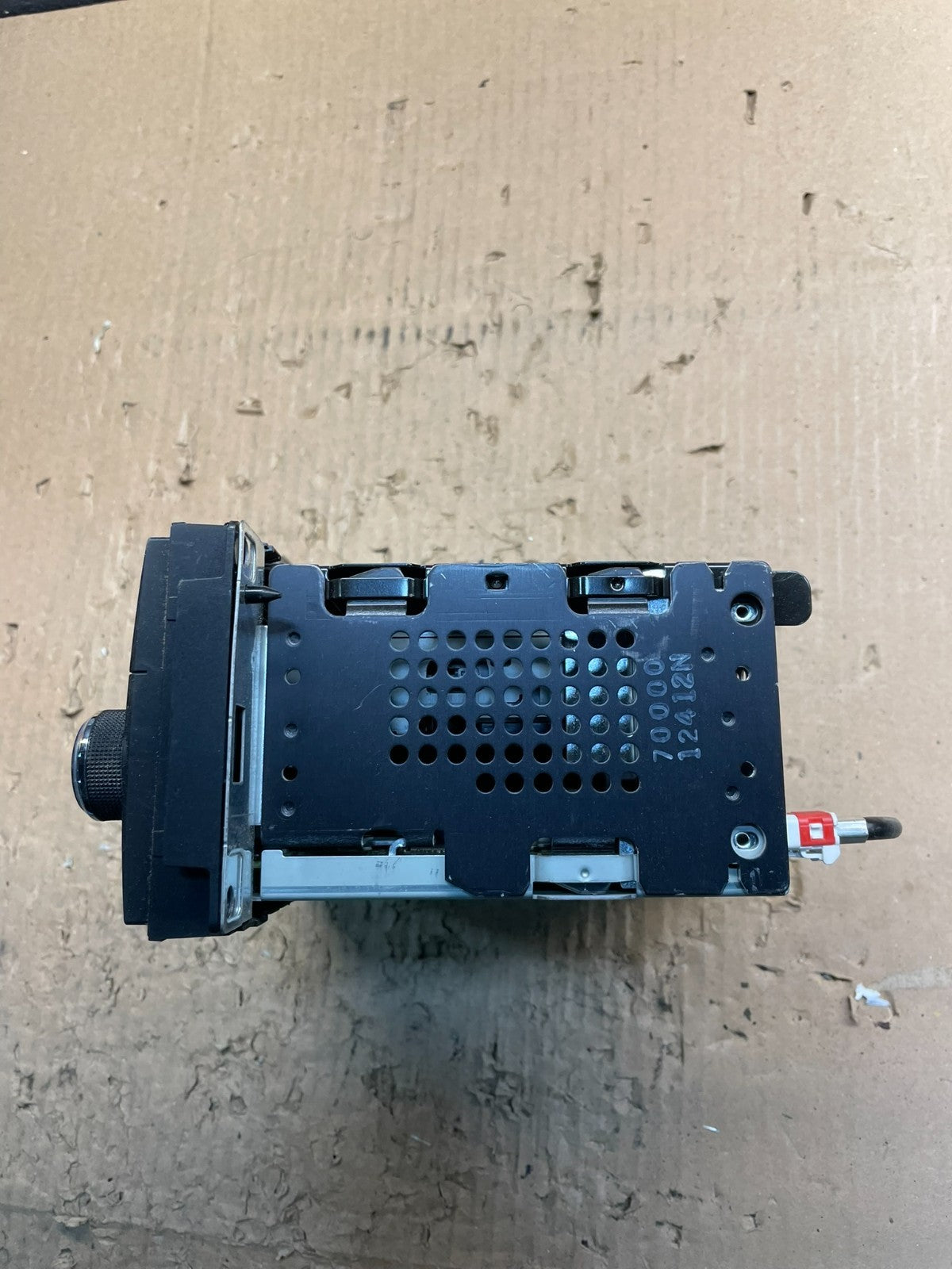 2012 to 2014 Volkswagen Routan Radio CD Player AM/FM AUX  U1571 DG3