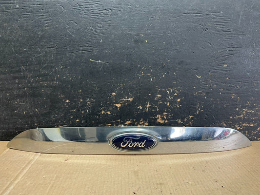 2013 to 2016 Ford Escape Rear Trunk Molding Trim AB3199 DG0