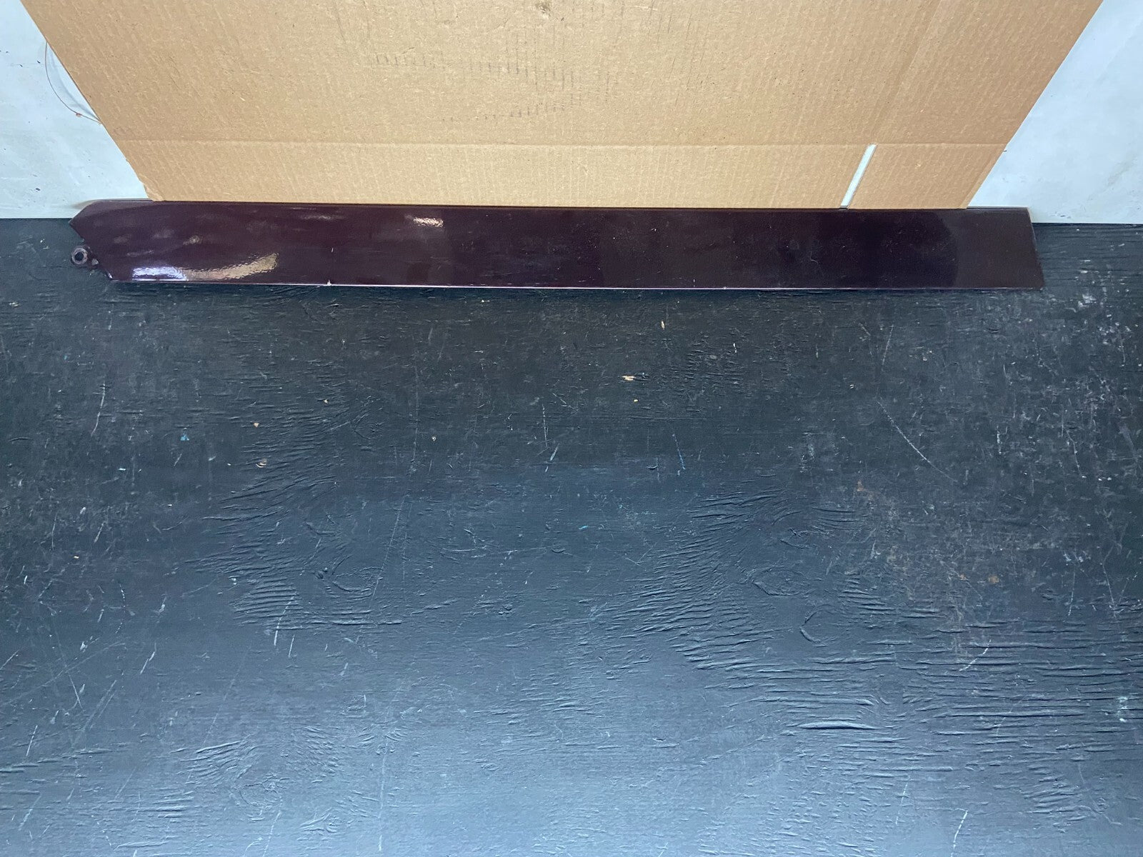 2005 to 2010 Honda Odyssey Right Side Rail Cover Quarter Trim Molding J13930