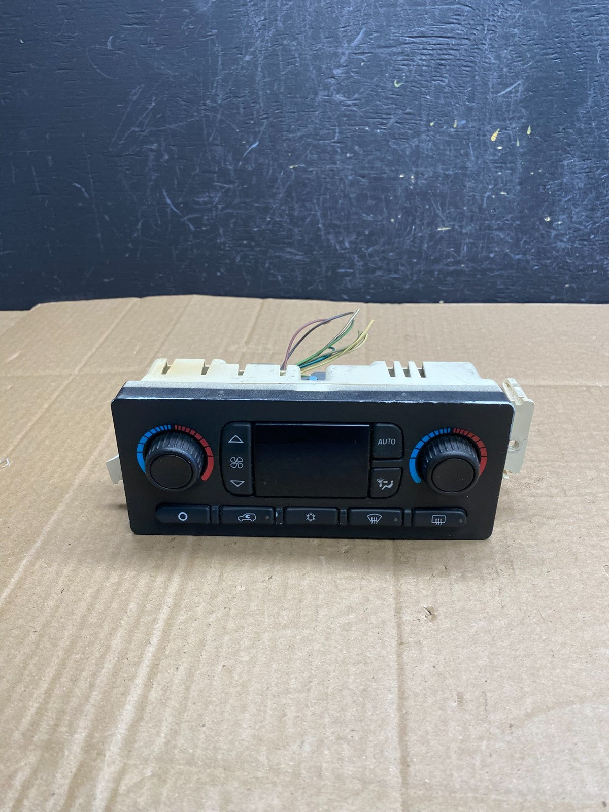 2003 to 2006 Chevrolet Silverado HVAC Heater Climate Control Module AC9334 DG0