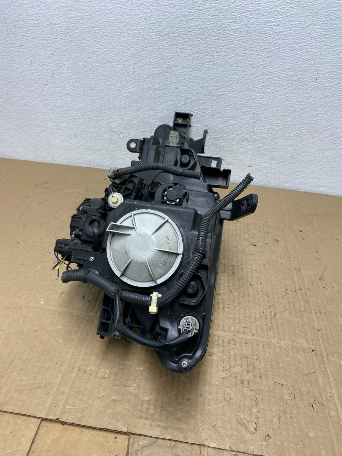 2011 to 2014 Nissan Murano Headlight Right RH Side Oem Xenon Hid AC3913 DW6