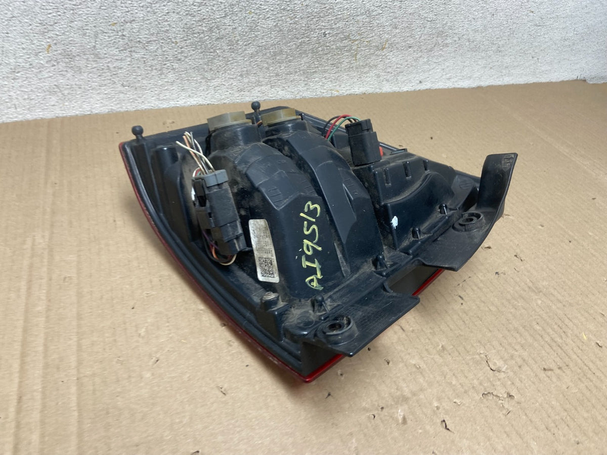 2014 - 2017 Jeep Compass Right Passenger Side Tail Light AI9513 LK5