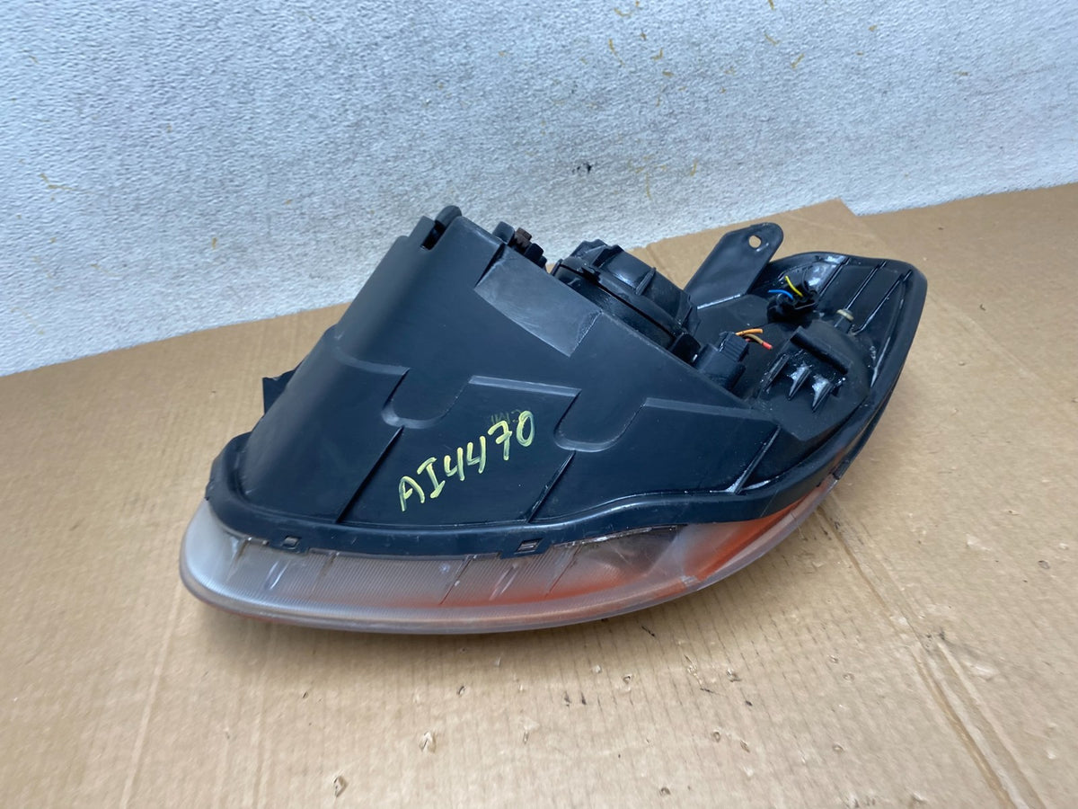 2006 to 2011 Hyundai Accent Sedan Right Passenger Halogen Headlight AI4470 DW8
