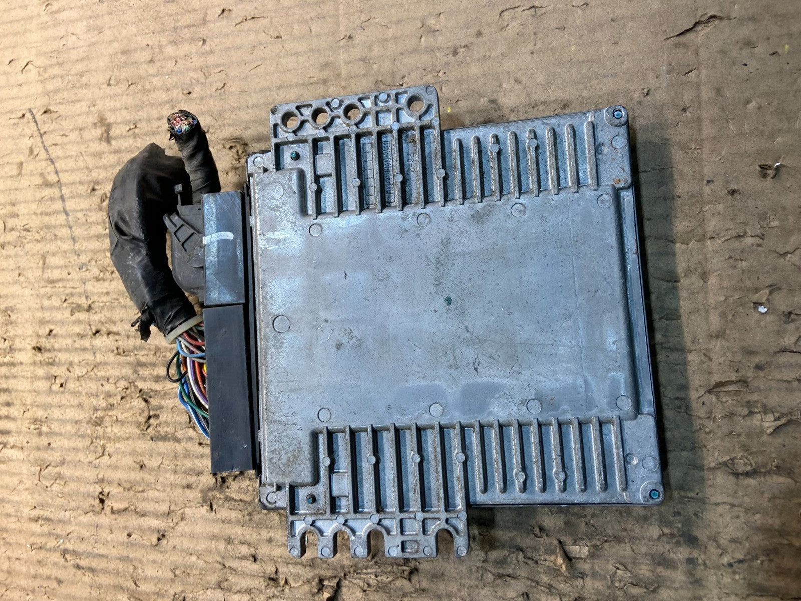2013 Nissan NV2500 NV 2500 Engine Control Unit ECU ECM Module y1525 DG2