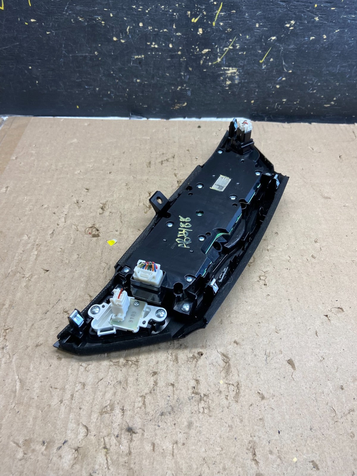 2013 to 2018 Nissan Pathfinder Radio Audio Climate Control OEM AB5488 DG3