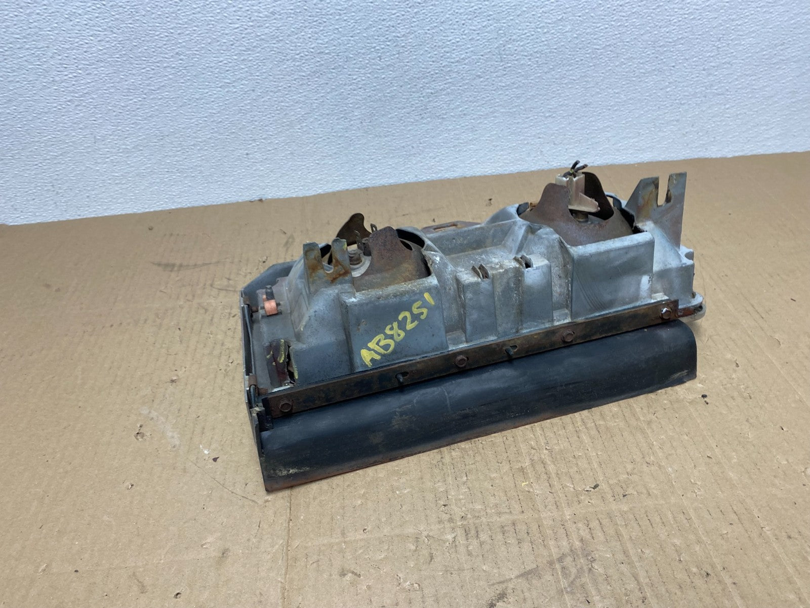 1975 to 1976 Cadillac Eldorado Driver Left Side Left Headlight AB82517