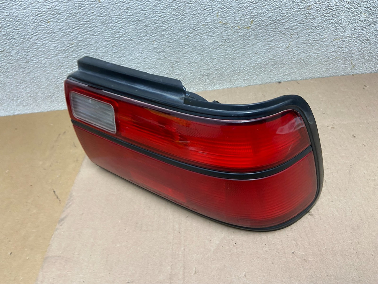 1988 - 1992 Toyota Corolla Right Passenger RH Side Tail light AA0288 DG1