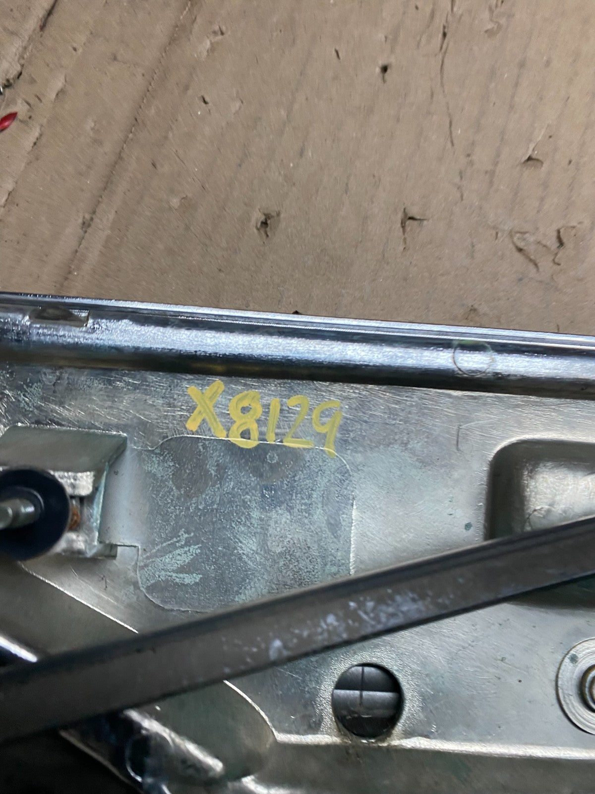 1994 - 1996 Infiniti Q45 Center Trunk LID Tail Light OEM X8129 DG10