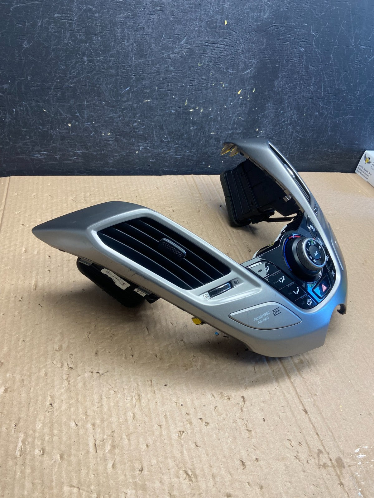 2012 - 2015 Kia Rio Veloster Climate Control Panel Trim Air Vents AF6319 DG3
