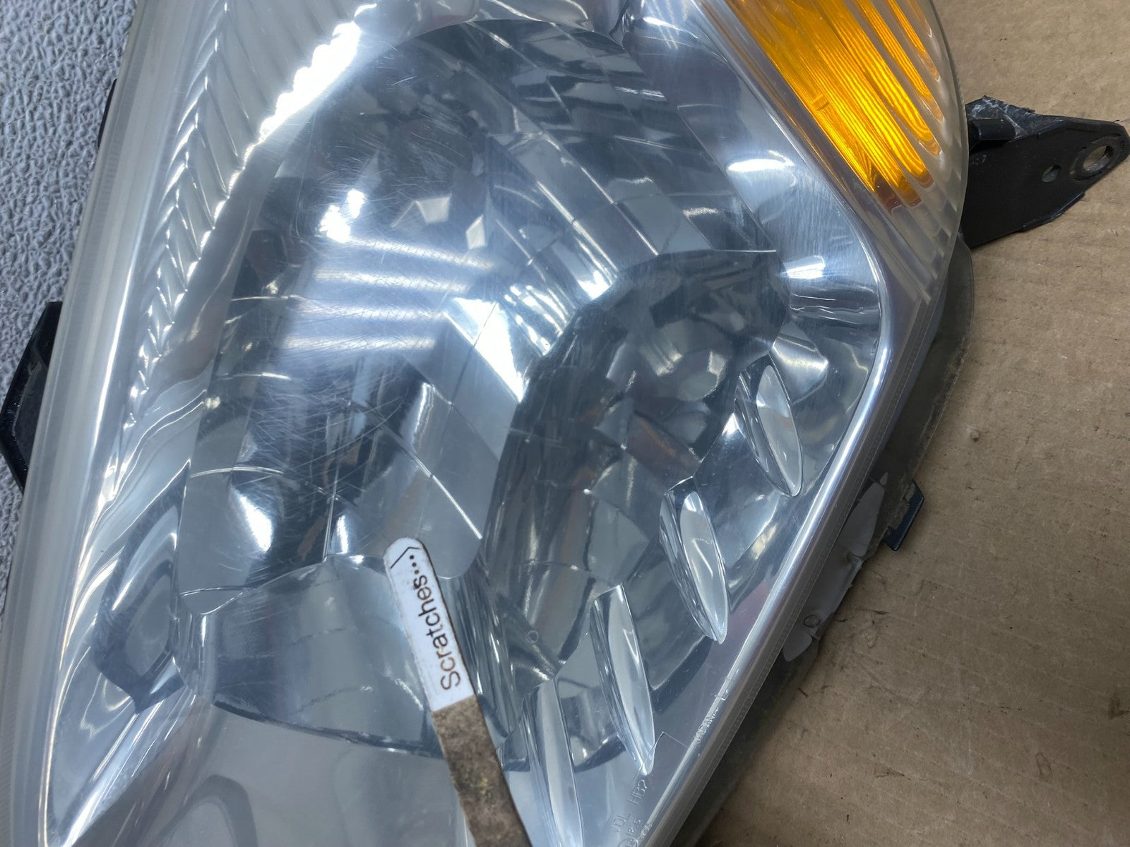 2001 - 2003 Toyota Rav4 Left Driver LH Side Headlight Halogen AF9568 DW3