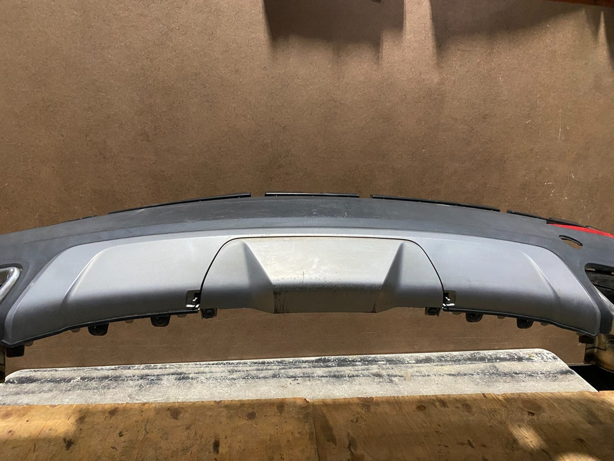 2013 to 2016 Hyundai Santa Fe XL Bumper Cover w/ Park Sensor U6234 PS8