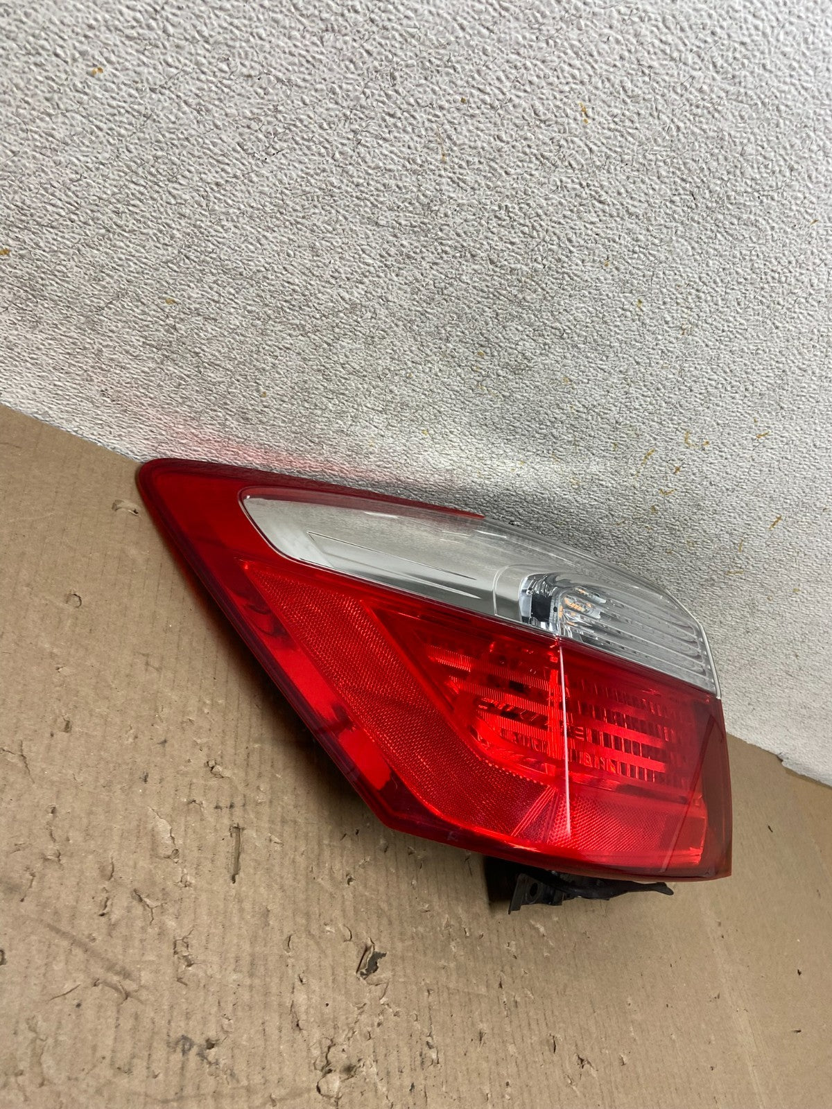 2013 to 2015 Honda Accord Sedan Left Driver LED Tail light AI9677 LK2