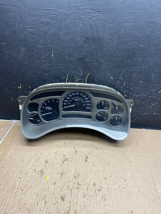 2003 to 2006 GMC Yukon Denali Cluster Gauge Speedometer  AB5569 DG0
