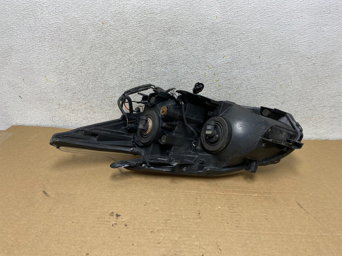 2010 - 2011 Toyota Prius Right Passenger Rh Blue Halogen Headlight AH4495 DW6
