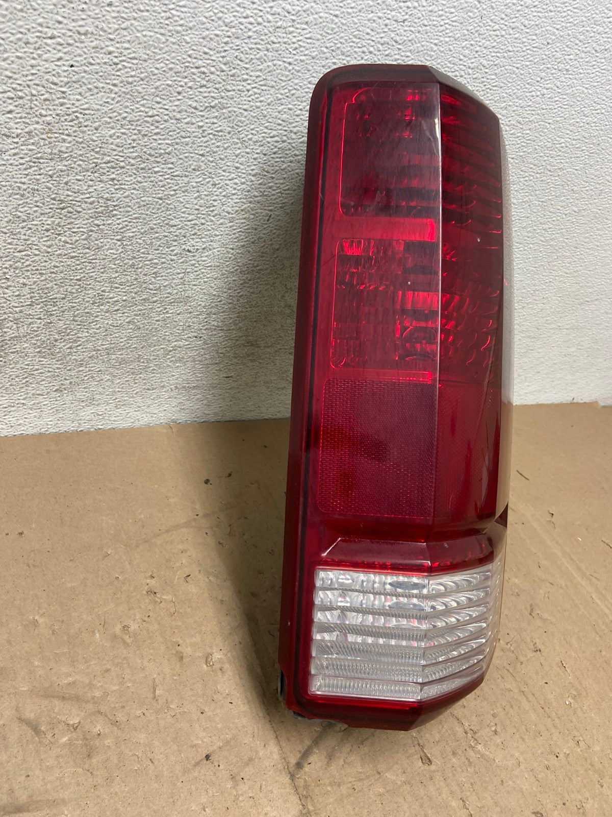 2007-2011 Dodge Nitro Tail Light Right Passenger Rh Side AG4924 LK2
