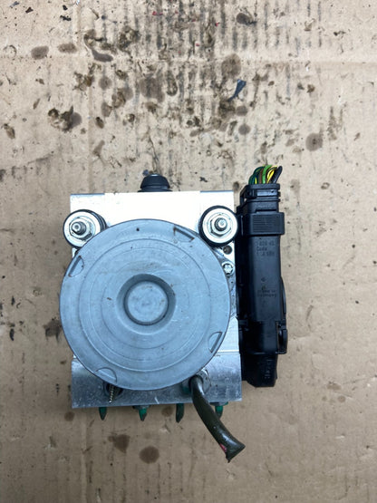 2007 - 2009 Land Rover Range Rover ABS Anti Lock Brake Pump Module q6120 DG5