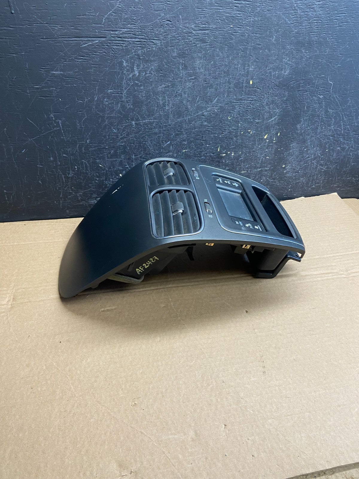 2011-2019 Dodge Journey 4.3 Radio Display Screen Bezel Trim Air Vents AF2427 DG1