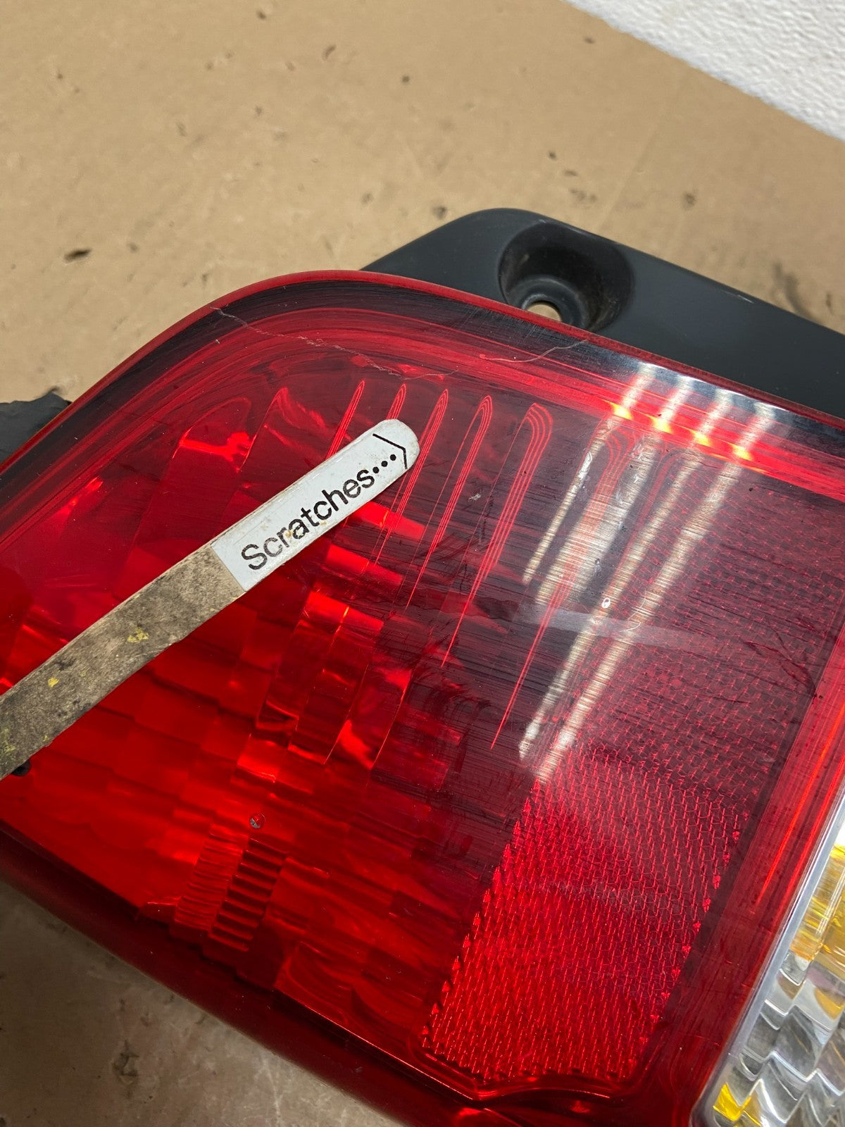 2005 to 2012 Nissan Pathfinder Tail light Left Driver Lh Side AC7406 DW3