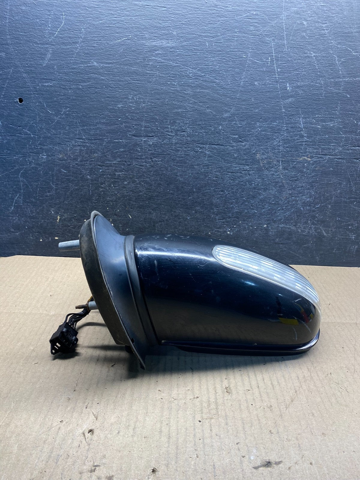 2002 to 2005 Mercedes ML Left Driver LH Side View Door Mirror AI7335 DG2
