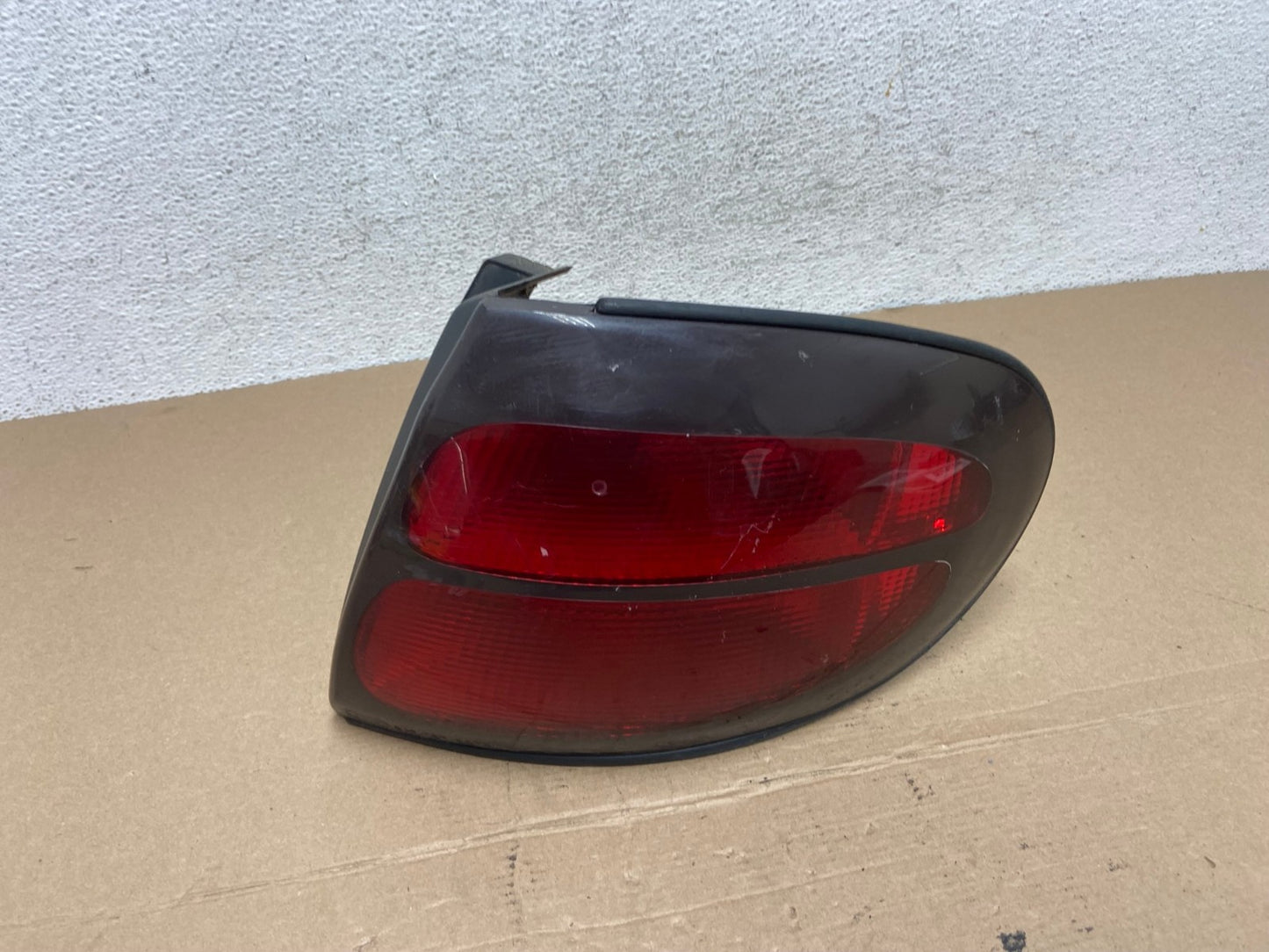1998 to 1999 Ford Taurus Wagon Right Passenger RH Side Tail Light AF4388 LK0
