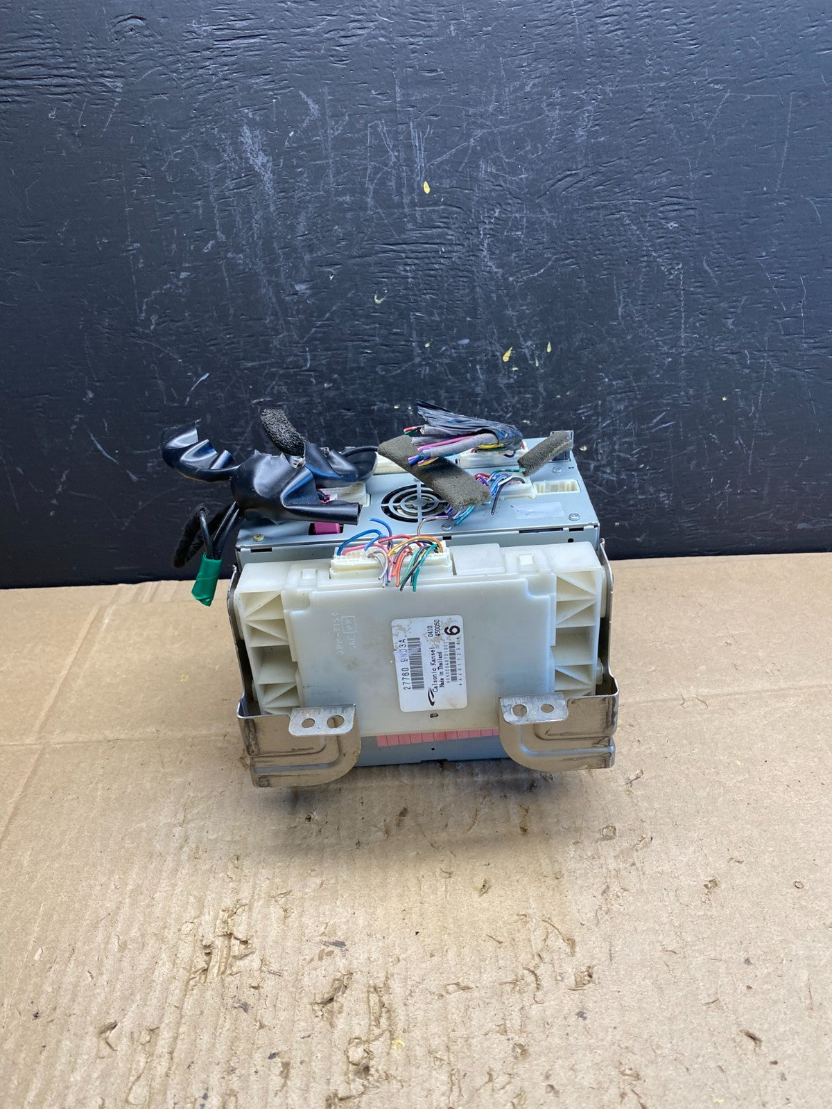 2010- 2011 Infiniti G37 M37 Radio CD Player Receiver AM Climate Module AC4611 DG4