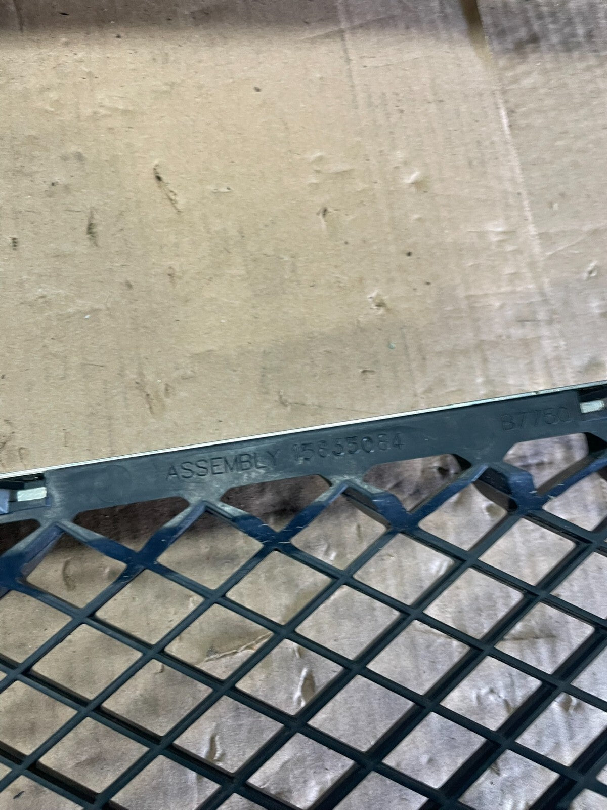 2007 to 2014 Chevrolet Avalanche Front Upper Lower Set Grill Grille N5625 PS14
