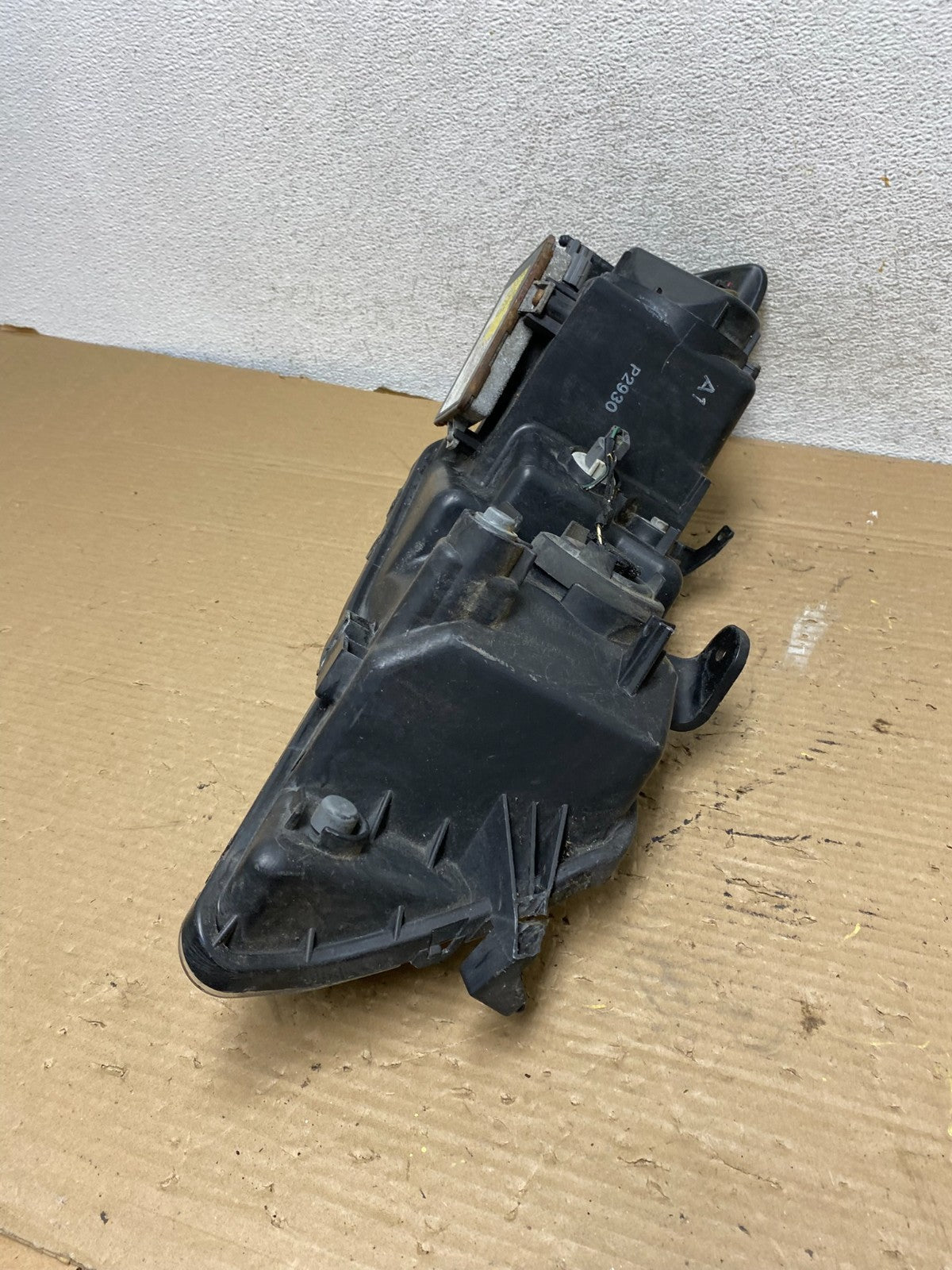2004 to 2008 Acura TSX Left Driver Side Xenon HID Headlight AG9095 DW6