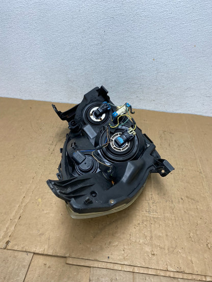 2007 2008 2009 Saturn Aura Left Driver LH Side Halogen Headlight AD0624 DW8
