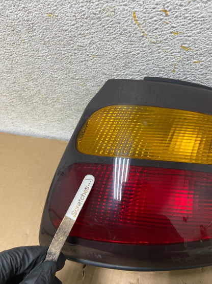 1996 to 1997 Ford Taurus Wagon Right Passenger Side Tail Light AH2682 DG3