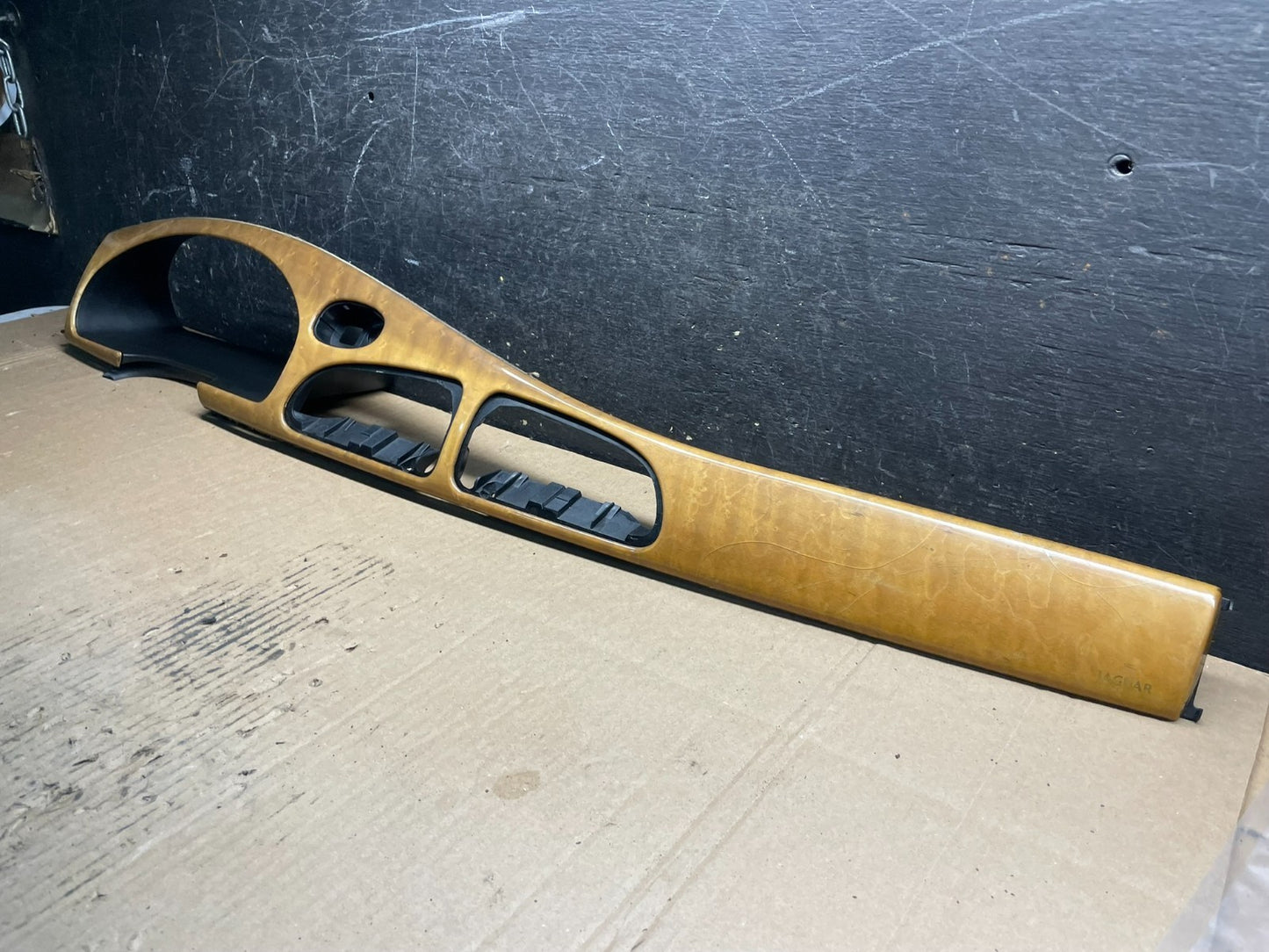 1999  - 2002 Jaguar S-Type Front Dash Speedometer Trim Bezel Air Vent U9254 DG2