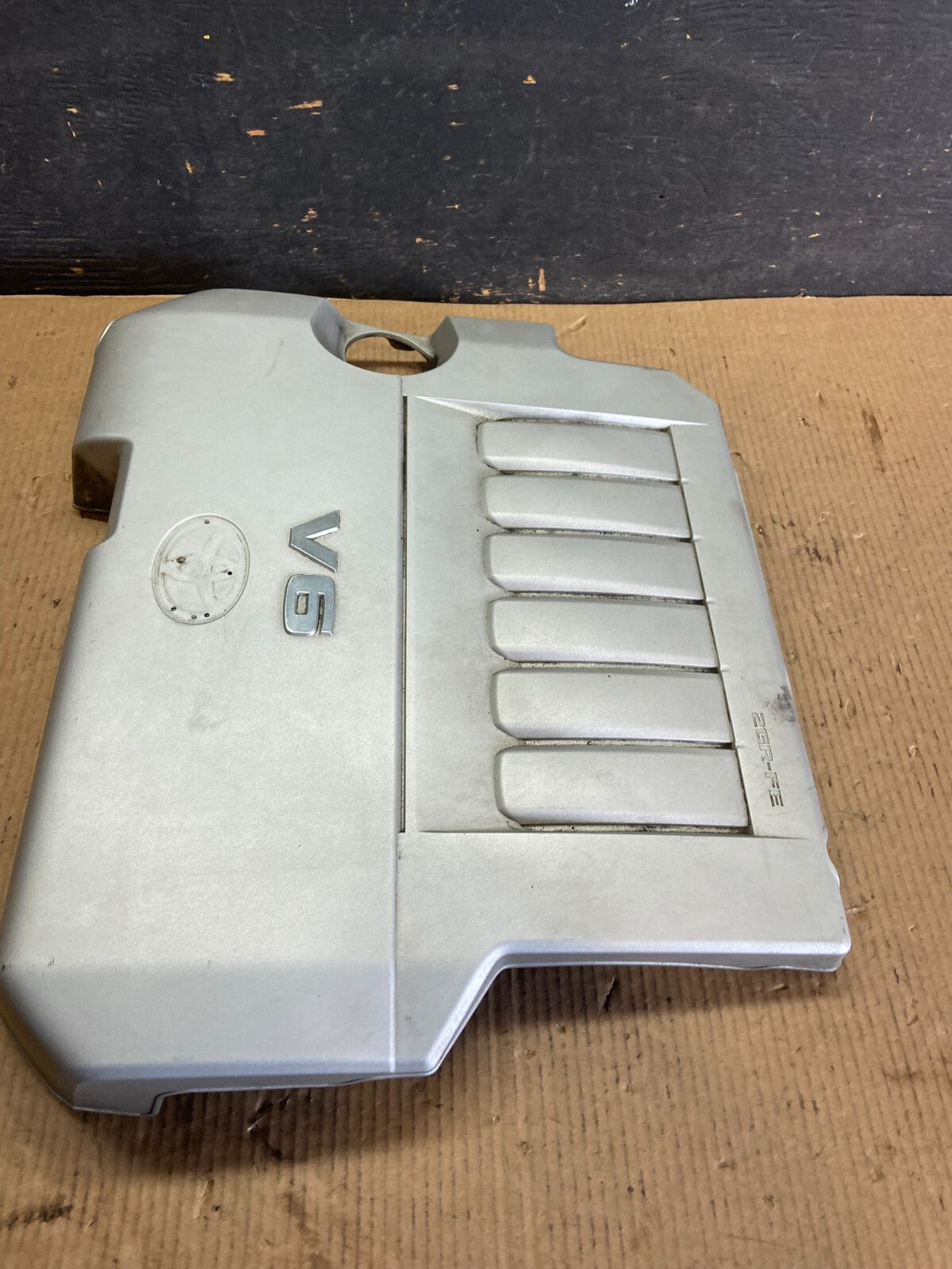 2008 to 2010 Toyota Highlander Top Engine Cover Lid N8329 PS2