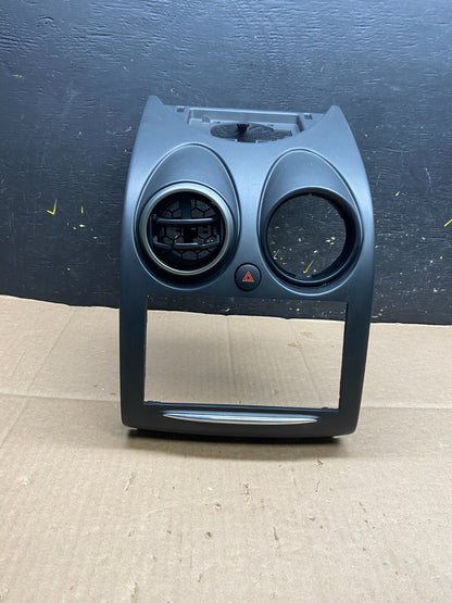 OEM 2011 2012 2013 Nissan Rogue Dash Upper Center Radio Bezel Trim Y2165 DG0