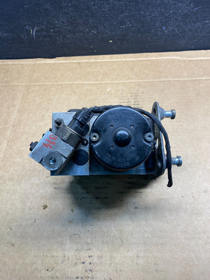 1998 to 1999 Mercedes W208 CLK320 CLK430 ABS Anti Lock Brake Pump AD7582 DG4