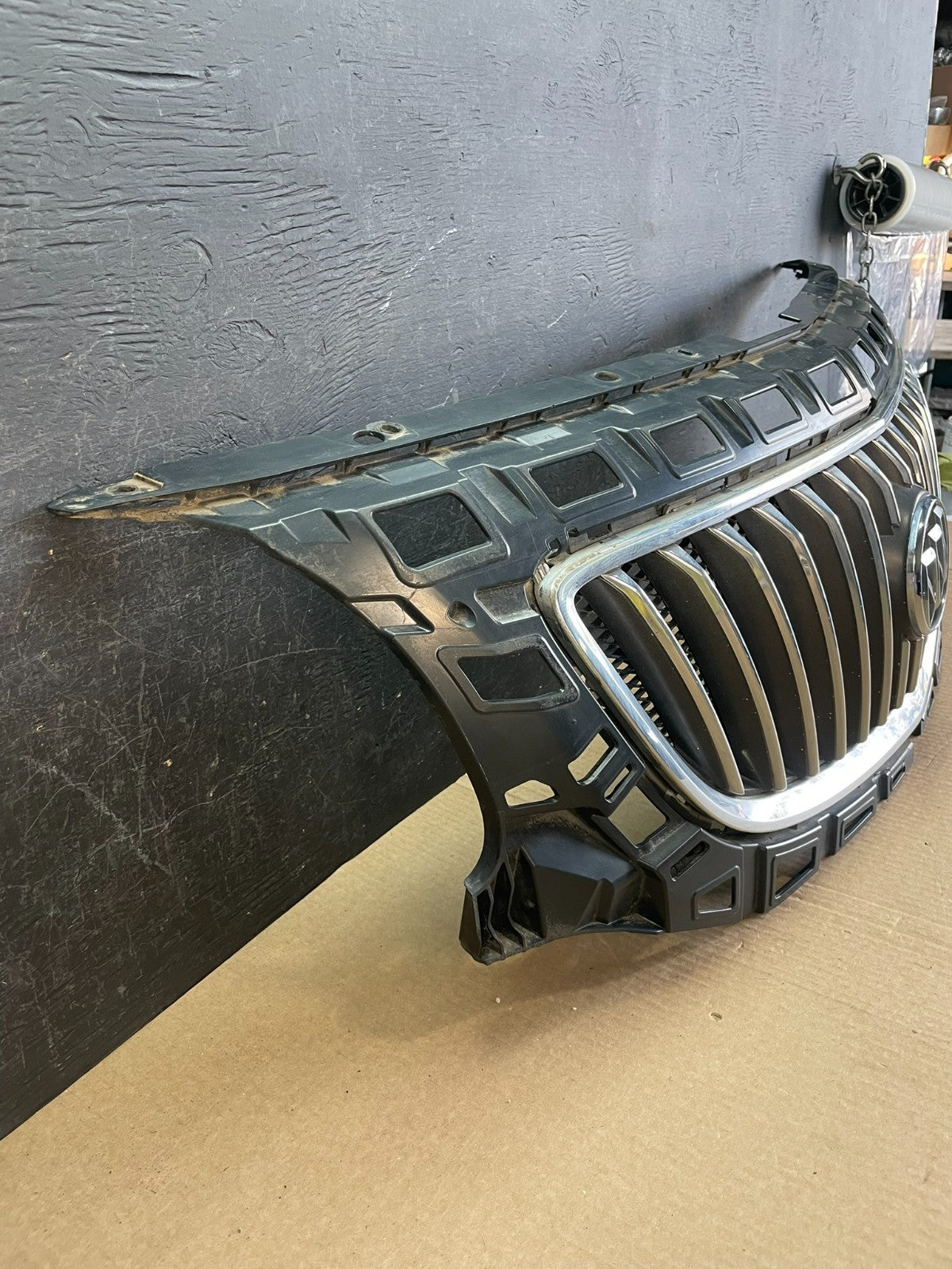 2011 2012 2013 Buick Regal Front Upper Grill Grille AF3707 DG2
