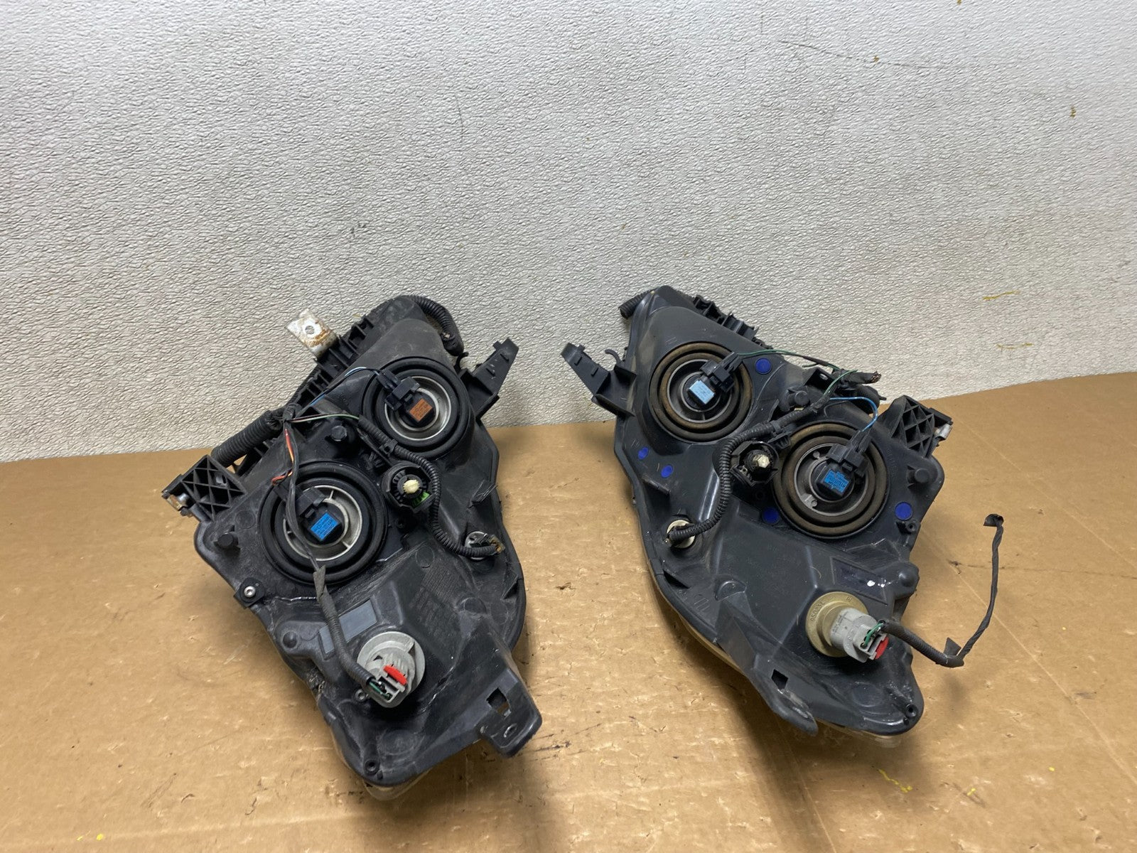 Sedan 2007 2008 2009 Nissan Altima Left+Right Set Headlights V5101 DW12