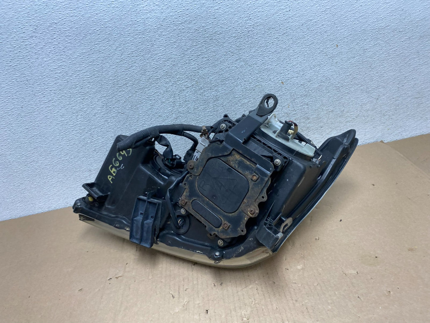 2004 - 2009 Lexus RX330 RX350 Xenon Right Passenger Side Headlight AG6693 DW7