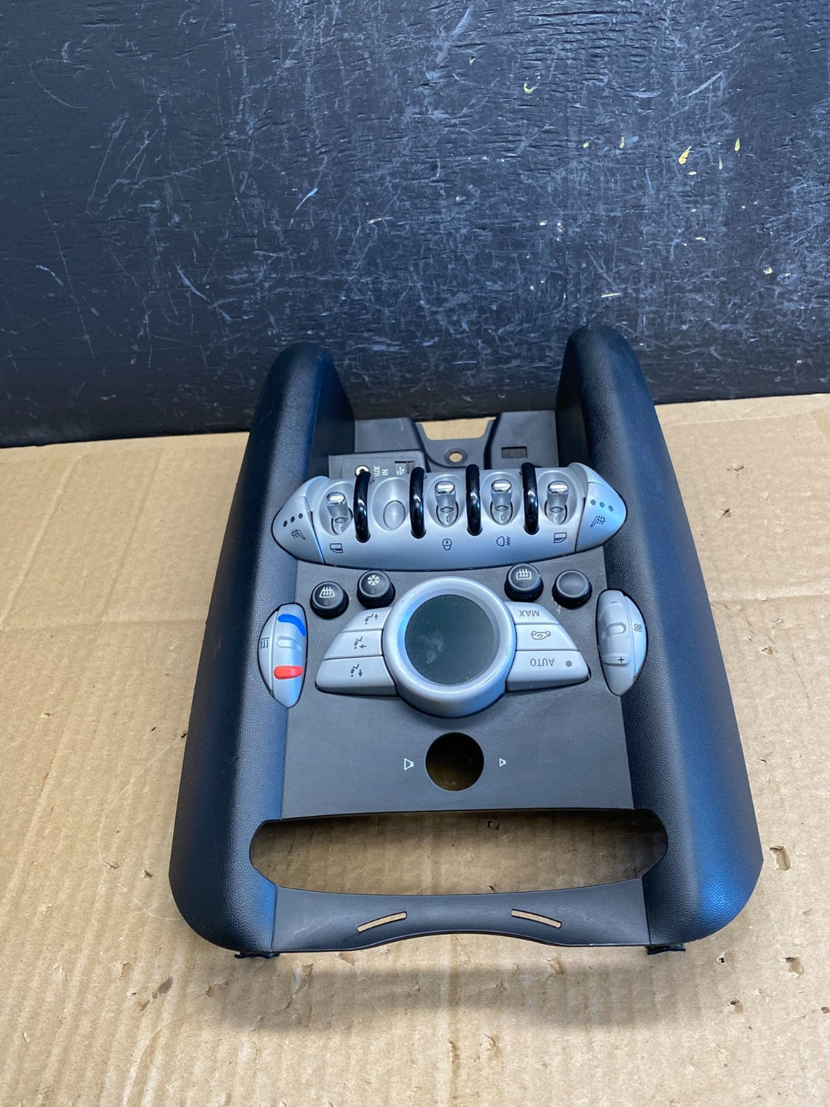 2008 to 2010 Mini Cooper Center Dash Climate Window Control AC9455 DG3